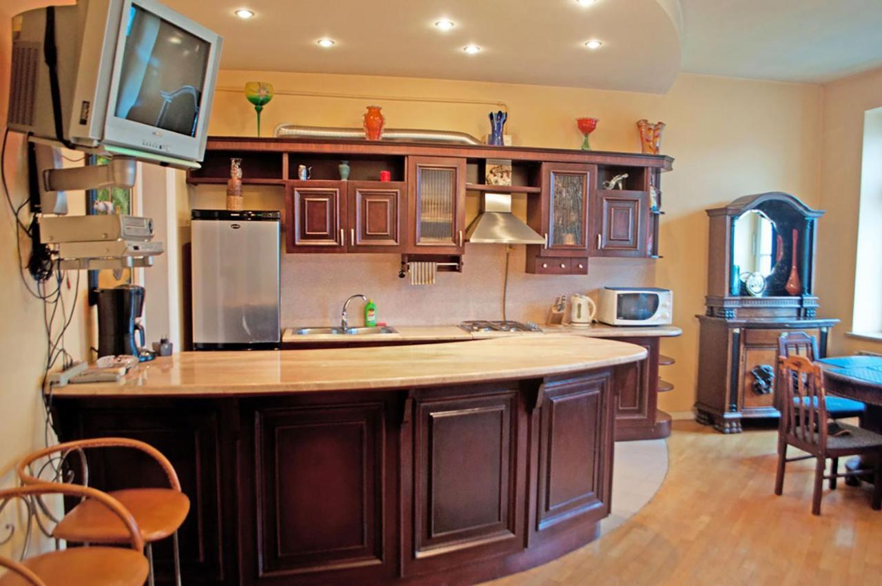 Two Bedroom Luxury Apartment Lviv Kültér fotó